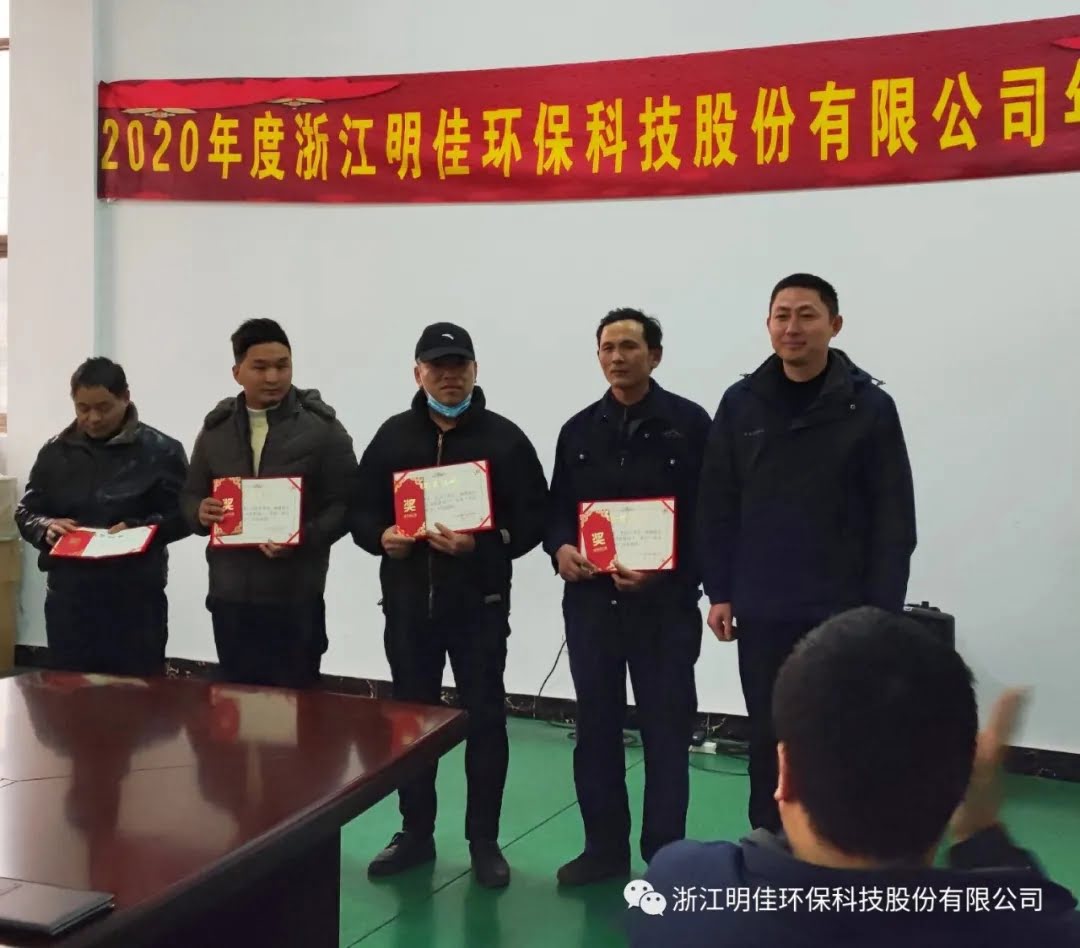 1611968472881721.jpg 1611968472881721.jpg